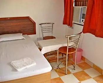 Hotel Sidhartha Walking Distance From Tajmahal Agra
